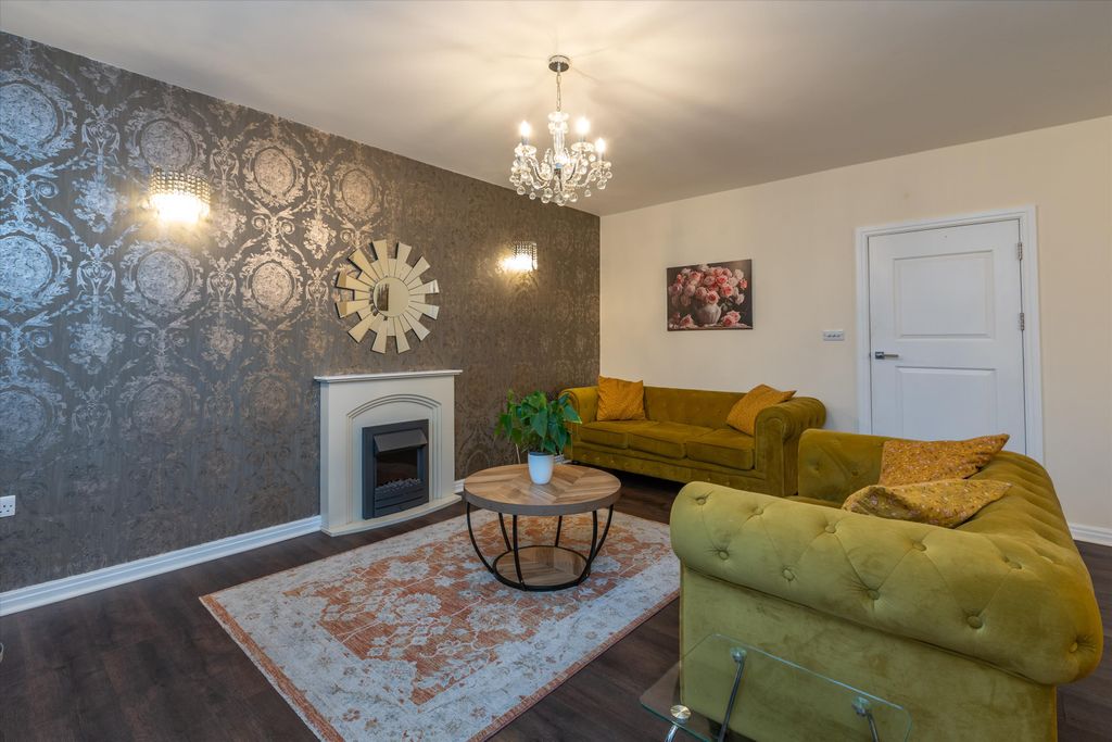 Property photo 1 of 15 Image