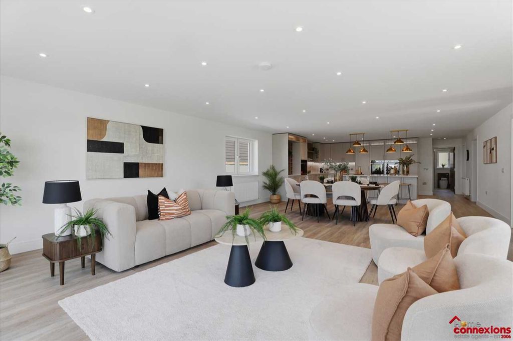 Property photo 3 of 33 Open Plan Lounge Dining Kitchen (2)