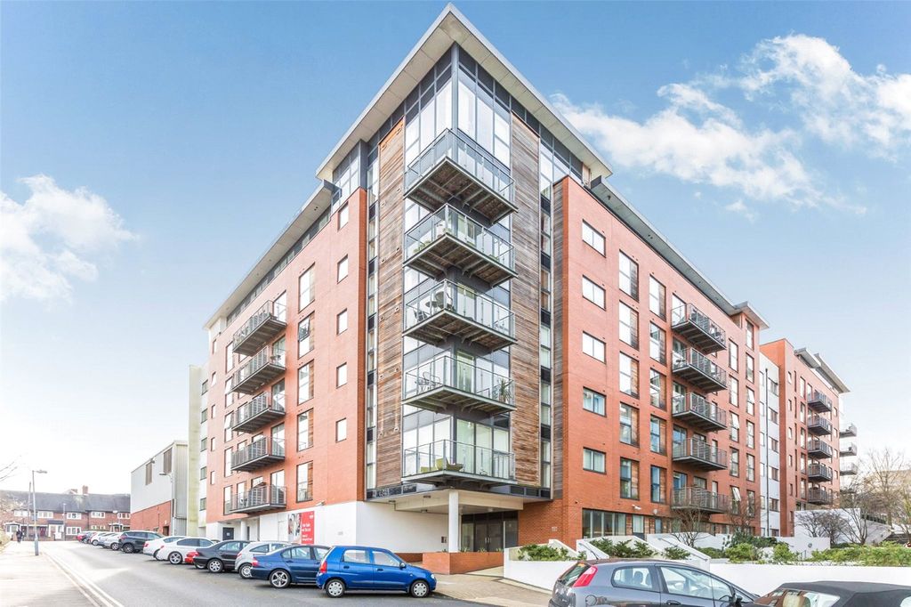 Property photo 1 of 4 58 Sherborne Street