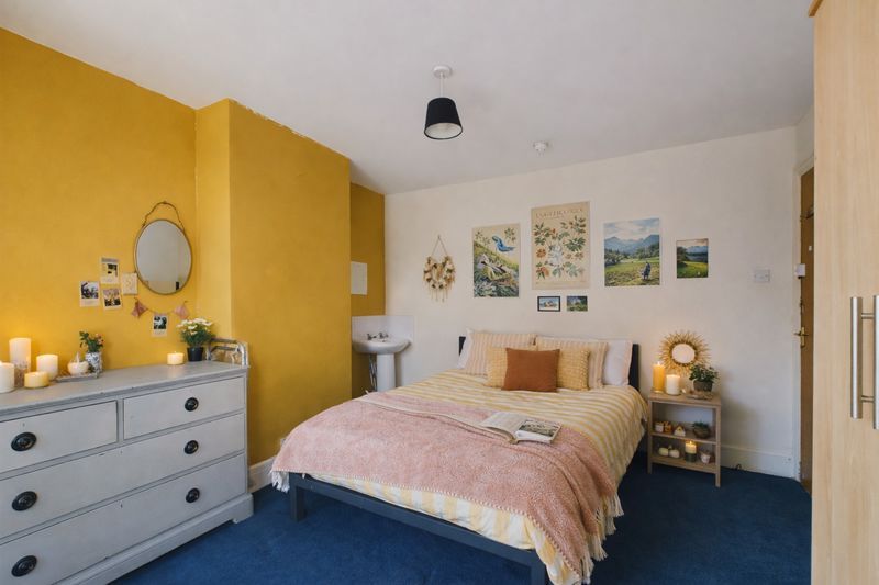 Property photo 2 of 11 Photo 47