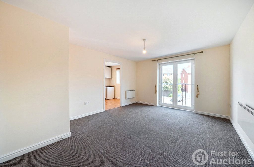 Property photo 3 of 11 Picture No. 63