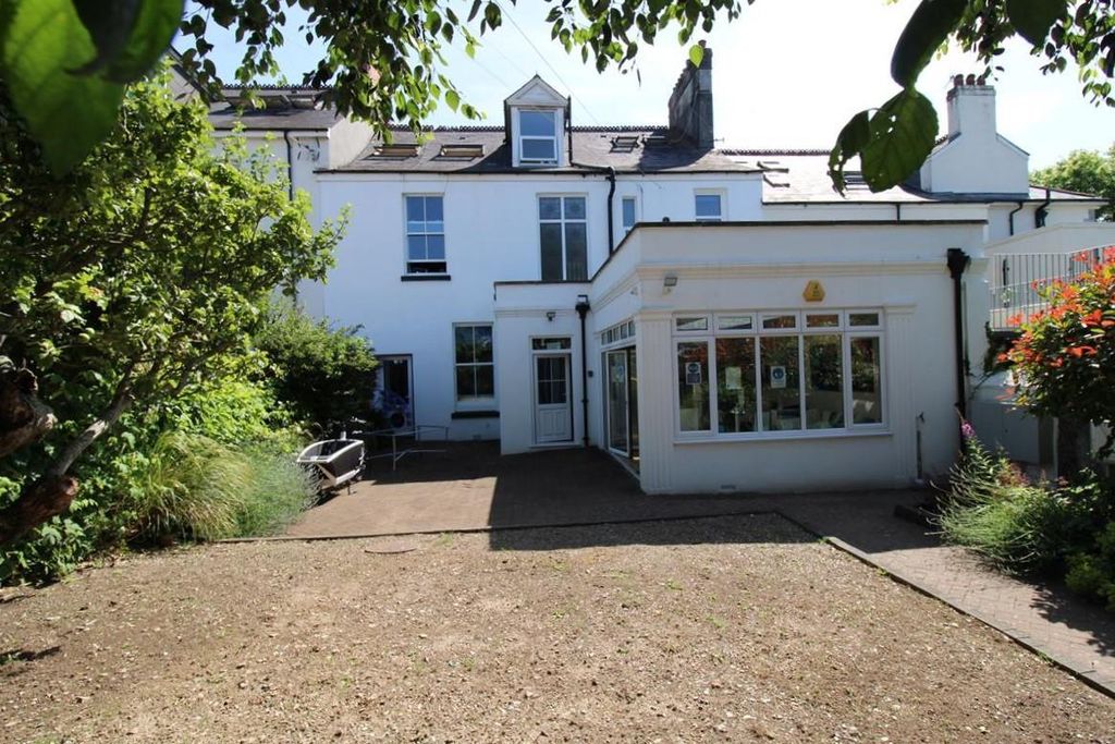 Property photo 2 of 13 Gt9Oqk2Mdd0Moggha8Ozuqik9Bo.Jpg