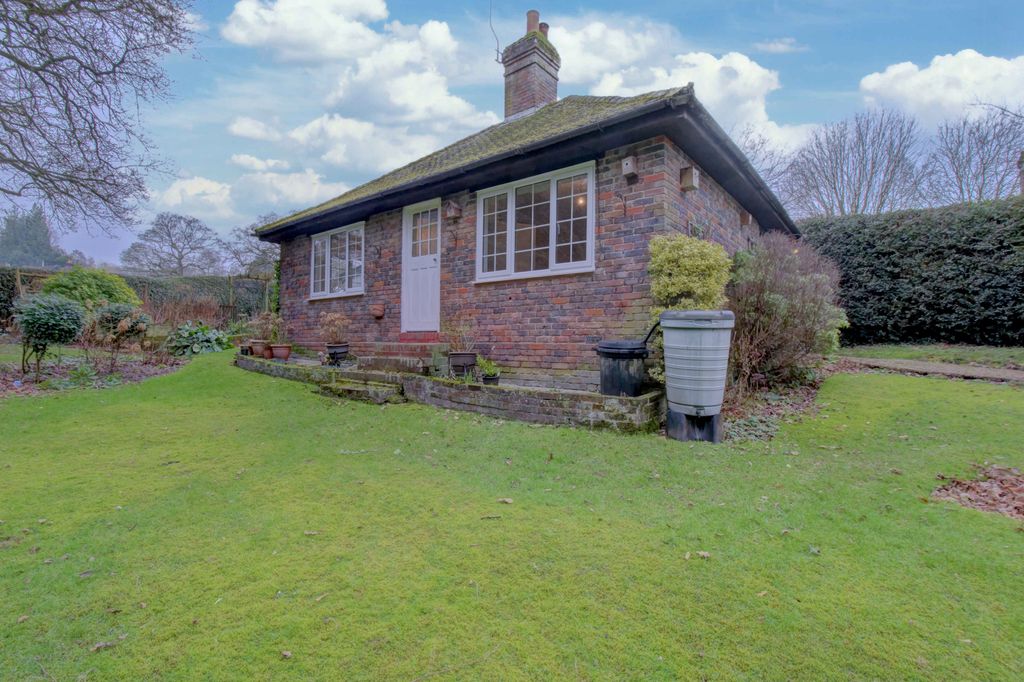 Property photo 1 of 10 Front_Inpixio