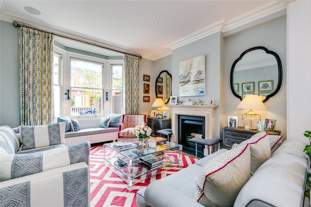 Property photo 2 of 17 Drawing Room