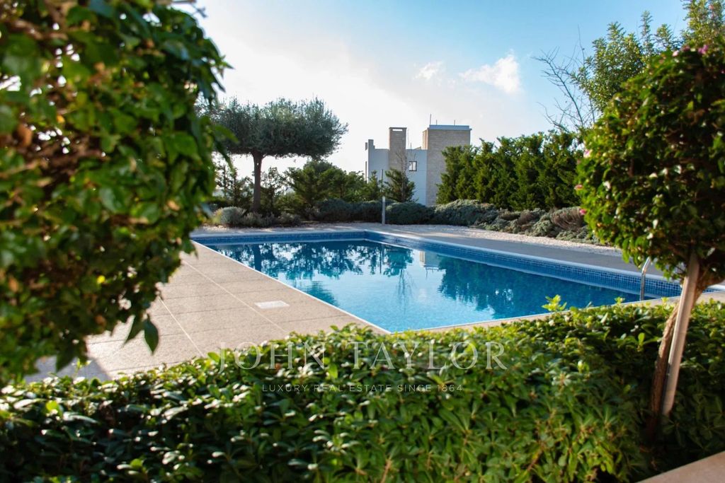 Property photo 3 of 21