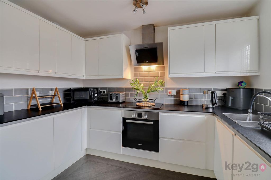 Property photo 3 of 21 Img_3046-Img_3048.Jpg