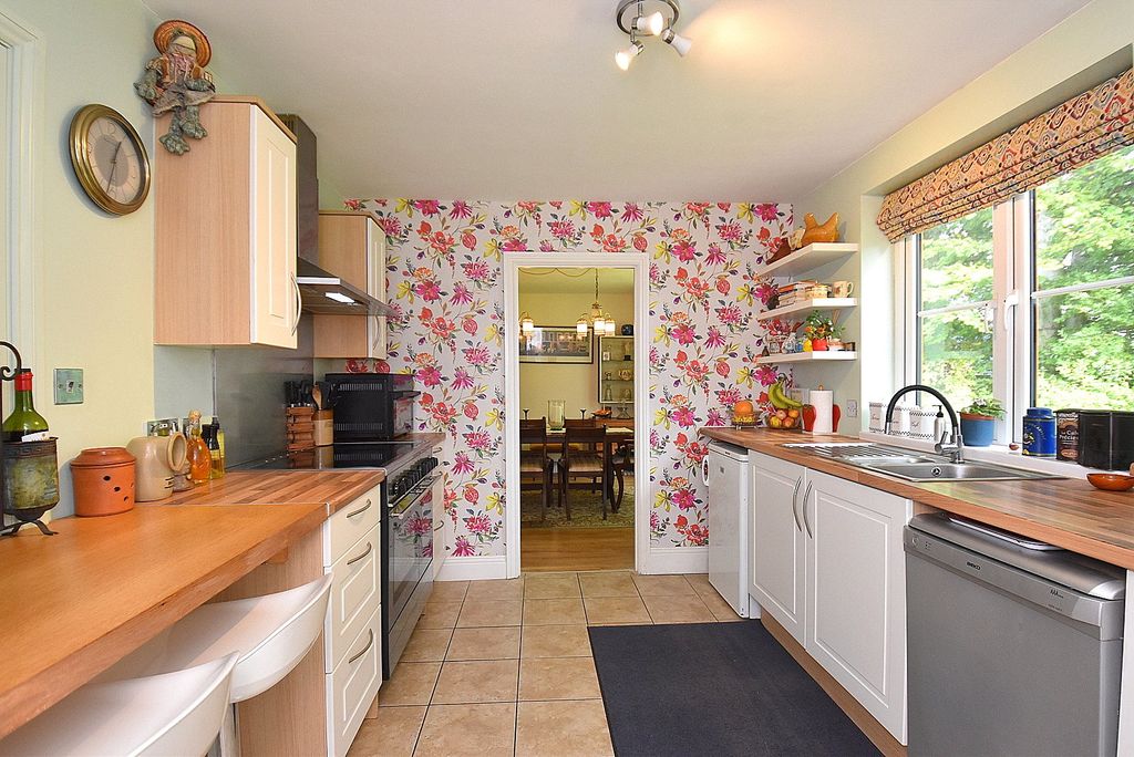 Property photo 2 of 18 Picture No. 08