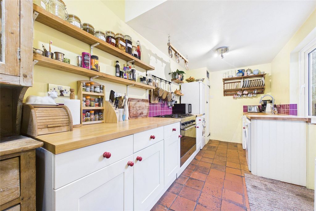 Property photo 3 of 11 Picture No. 08