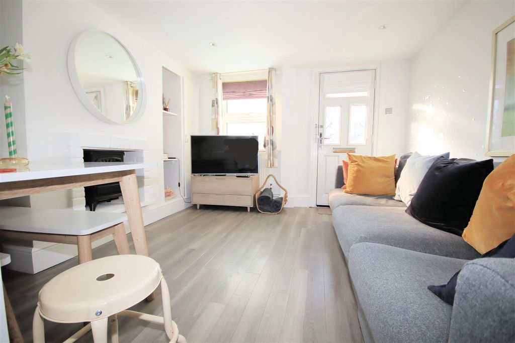 Property photo 2 of 16 Living Room