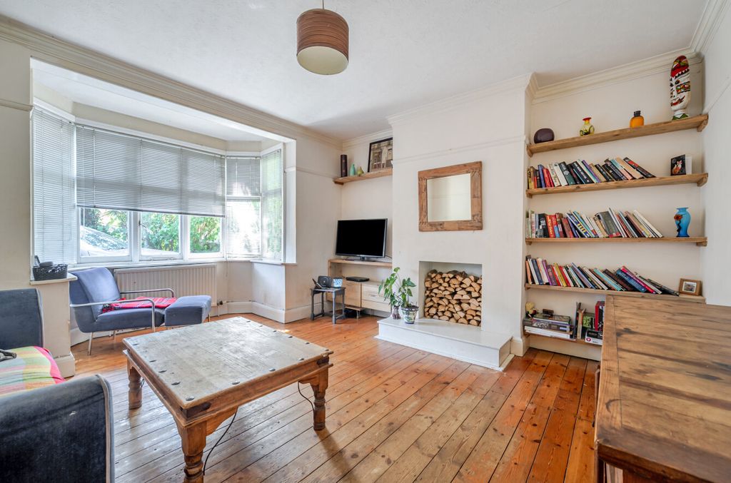 Property photo 3 of 13 1501458-11-6A733A...