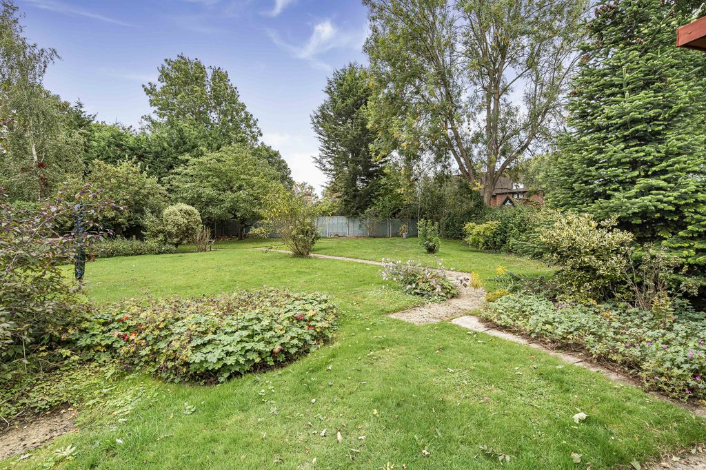 Property photo 3 of 18