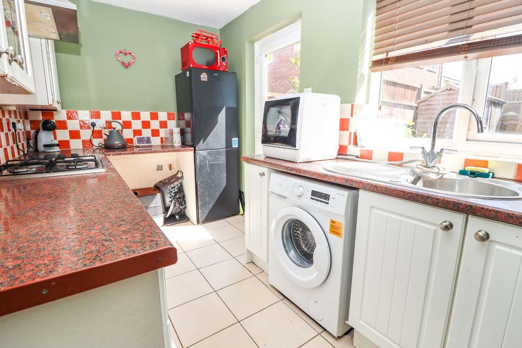 Property photo 3 of 13