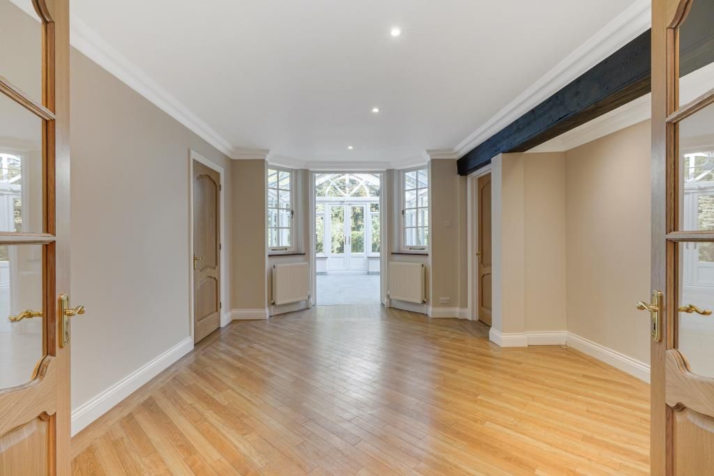 Property photo 2 of 16 Dsc05221Ed_Lge.Jpg