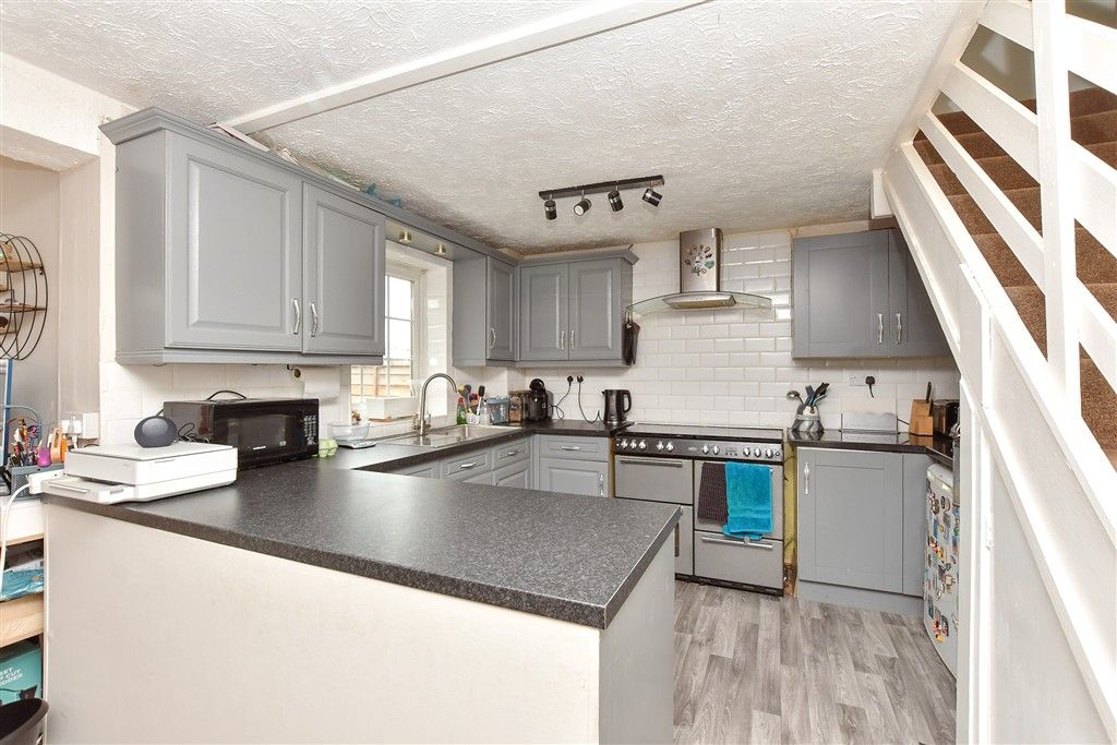 Property photo 3 of 11 Kitchen/ Dining Area
