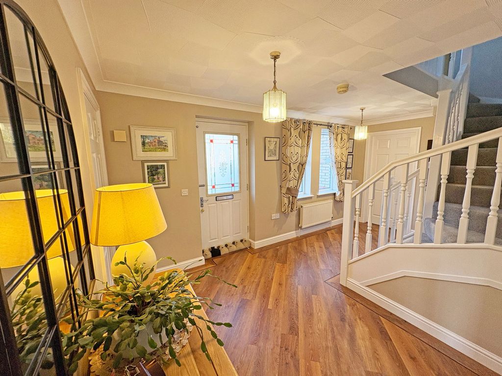 Property photo 2 of 24