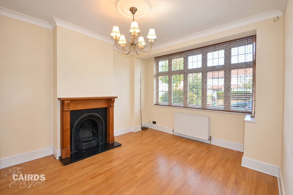 Property photo 2 of 16 Picture No. 04