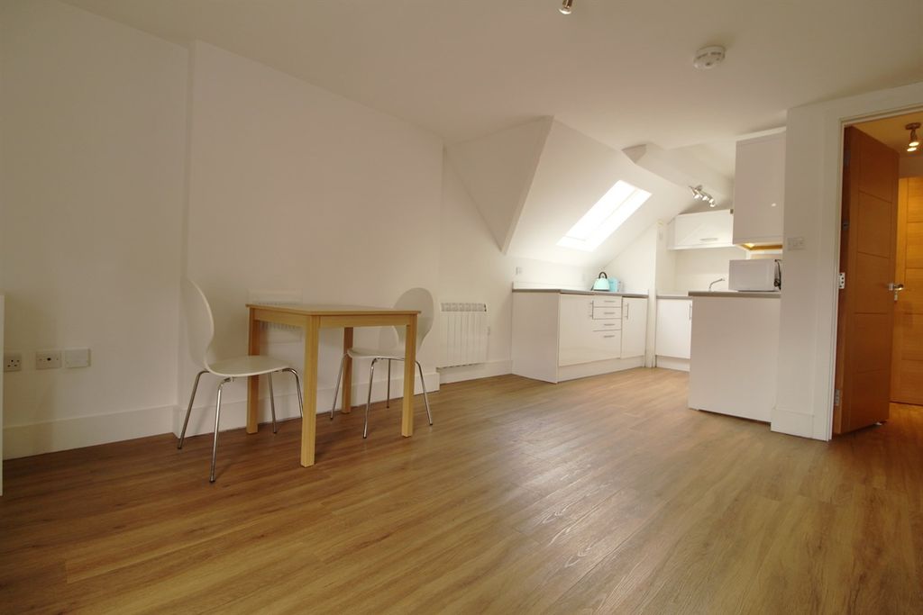 Property photo 3 of 7 Living+Area-Kitchen