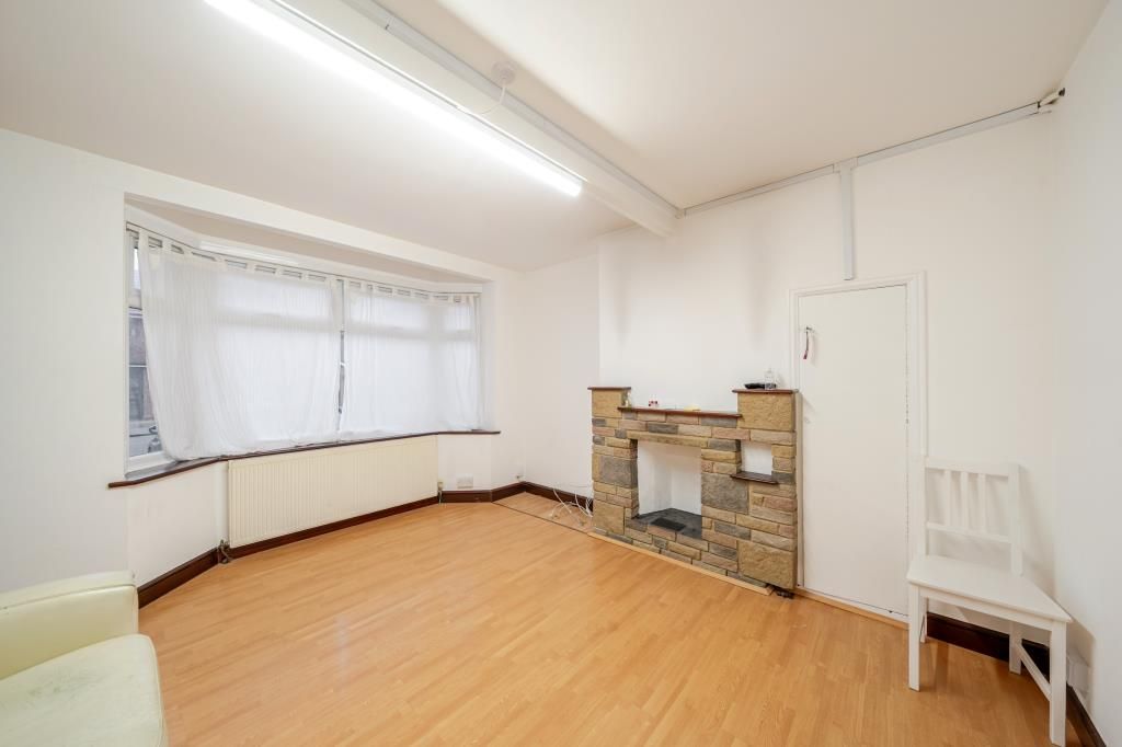 Property photo 3 of 19 Reception