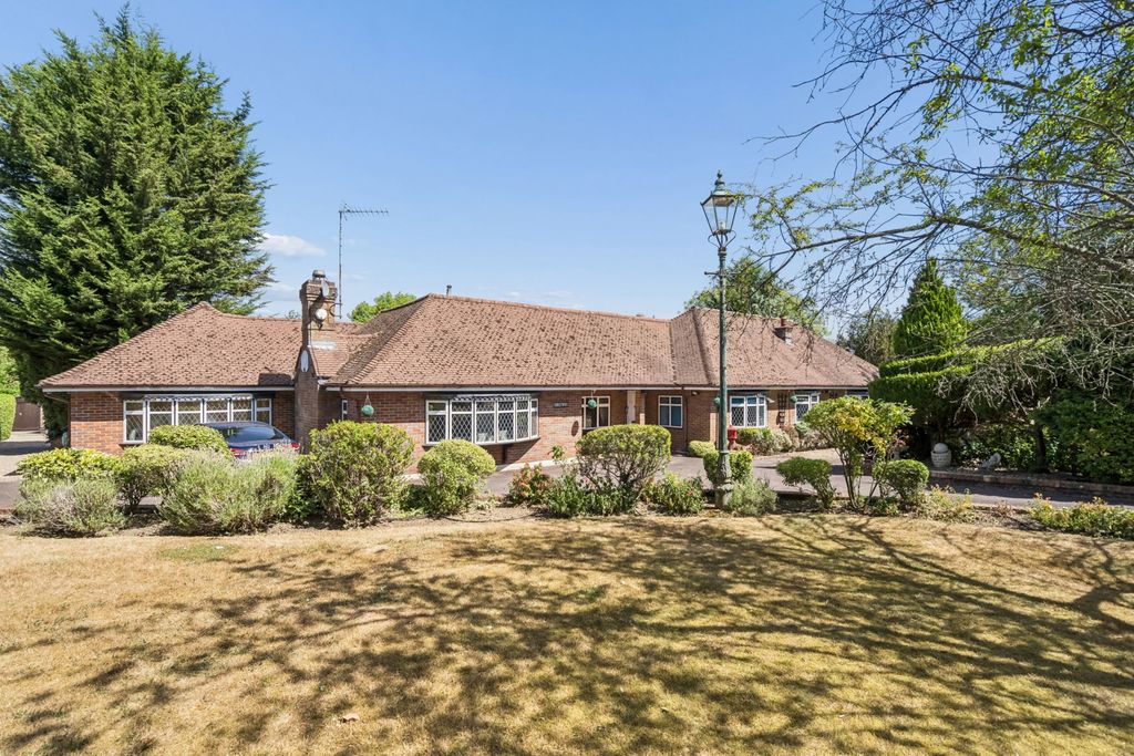 Property photo 1 of 29