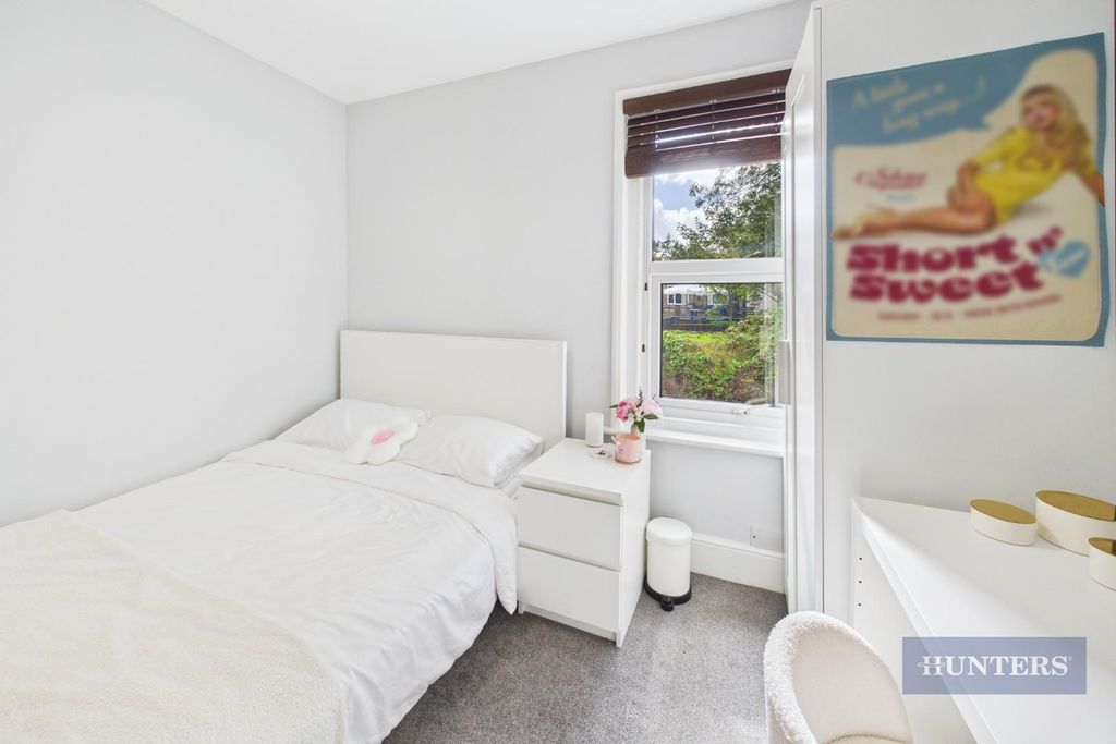 Property photo 3 of 12 Cam05152G0-Pr0226-Still013.Jpg