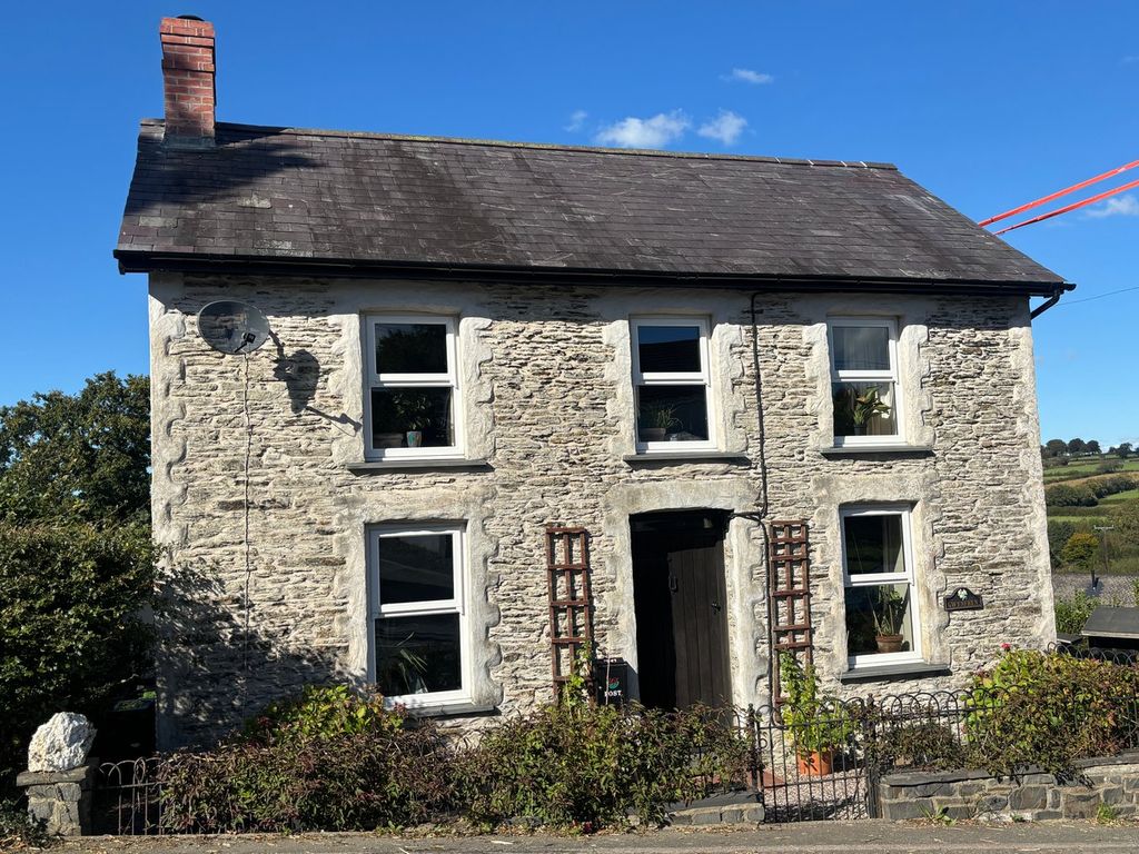 Property photo 1 of 27