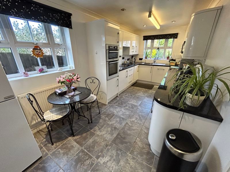 Property photo 3 of 29 Photo 5