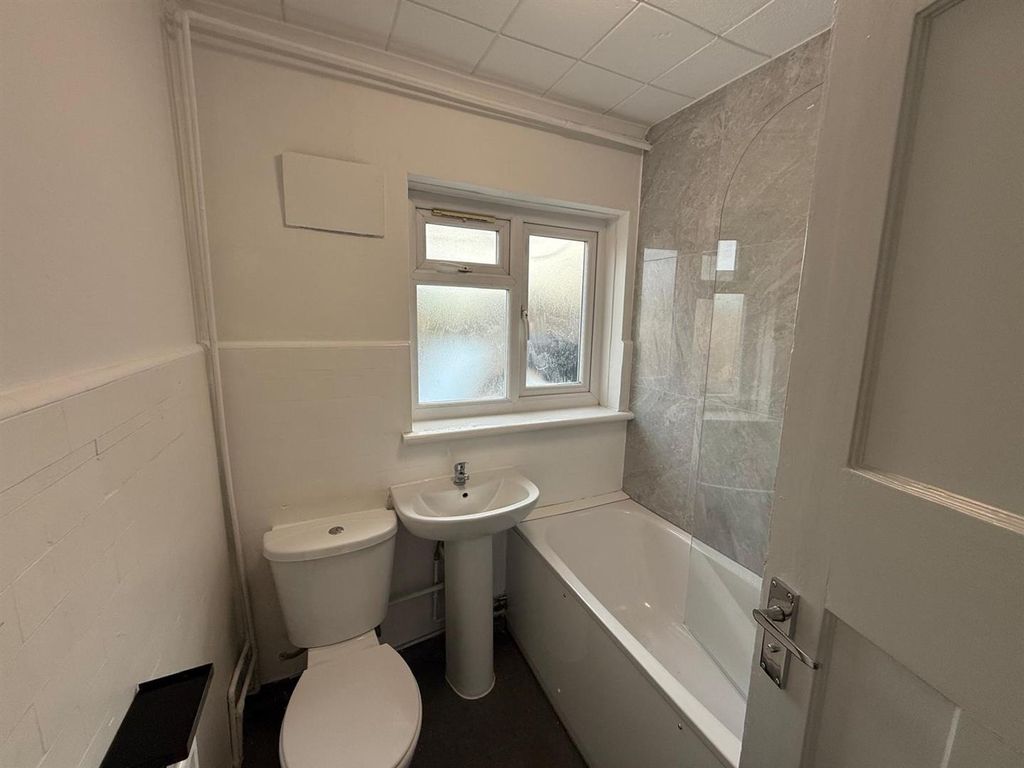 Property photo 3 of 6 Img-20251112-Wa0007.Jpg