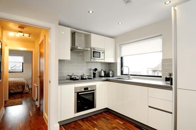 Property photo 2 of 10 Kitchen