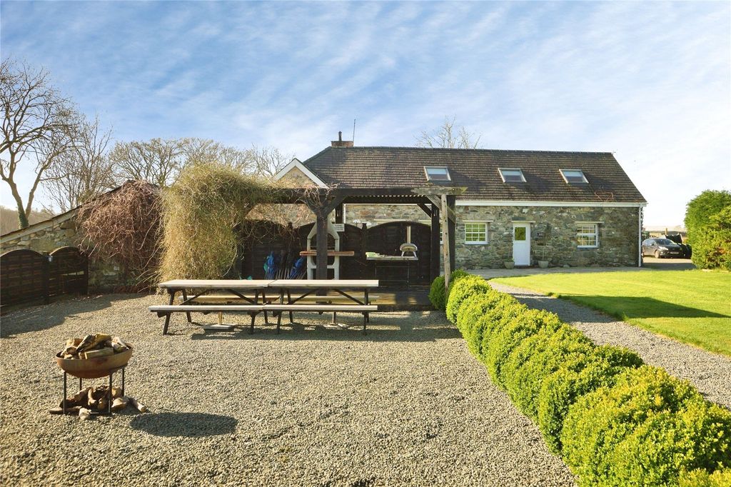 Property photo 2 of 40 Picture No. 22