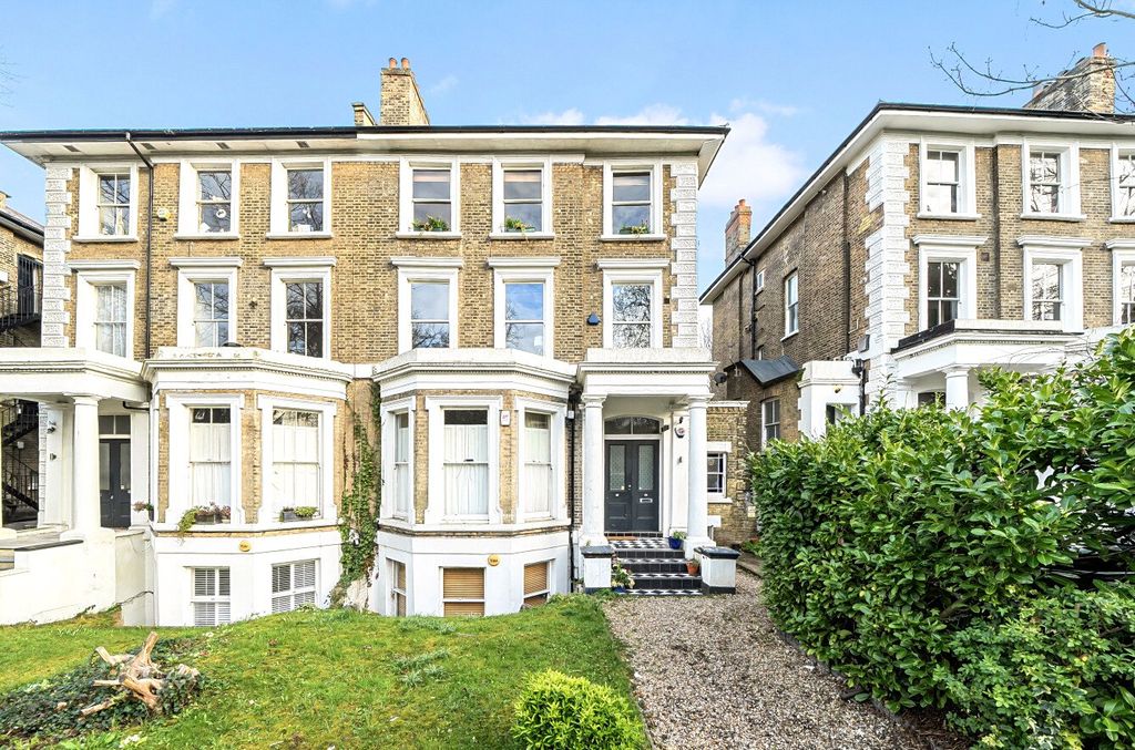 Property photo 1 of 15 Exterior