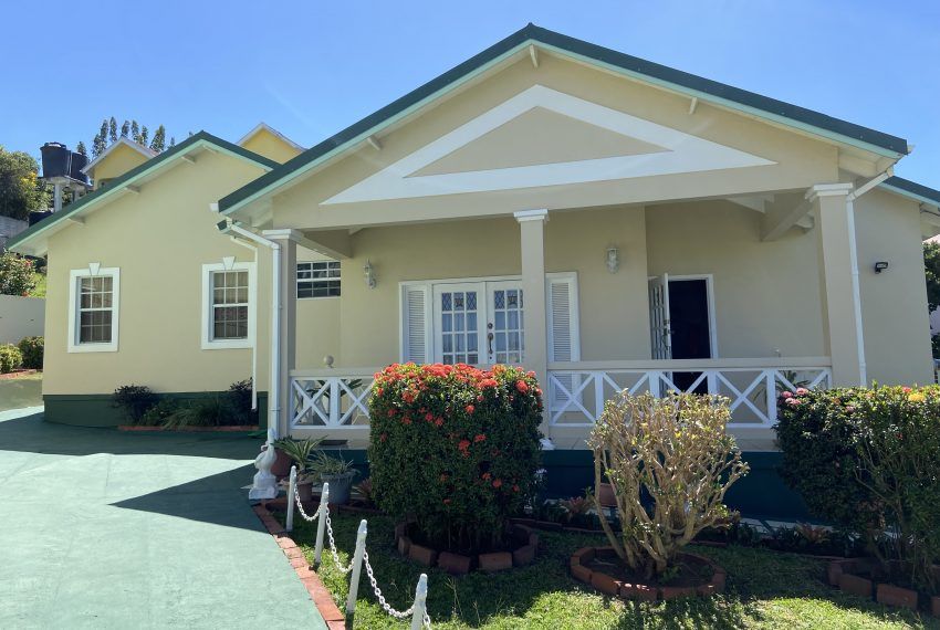 Property photo 2 of 15