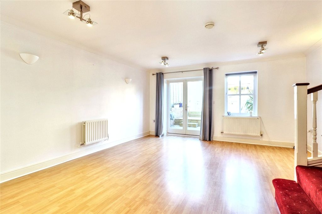 Property photo 3 of 13 Living Room