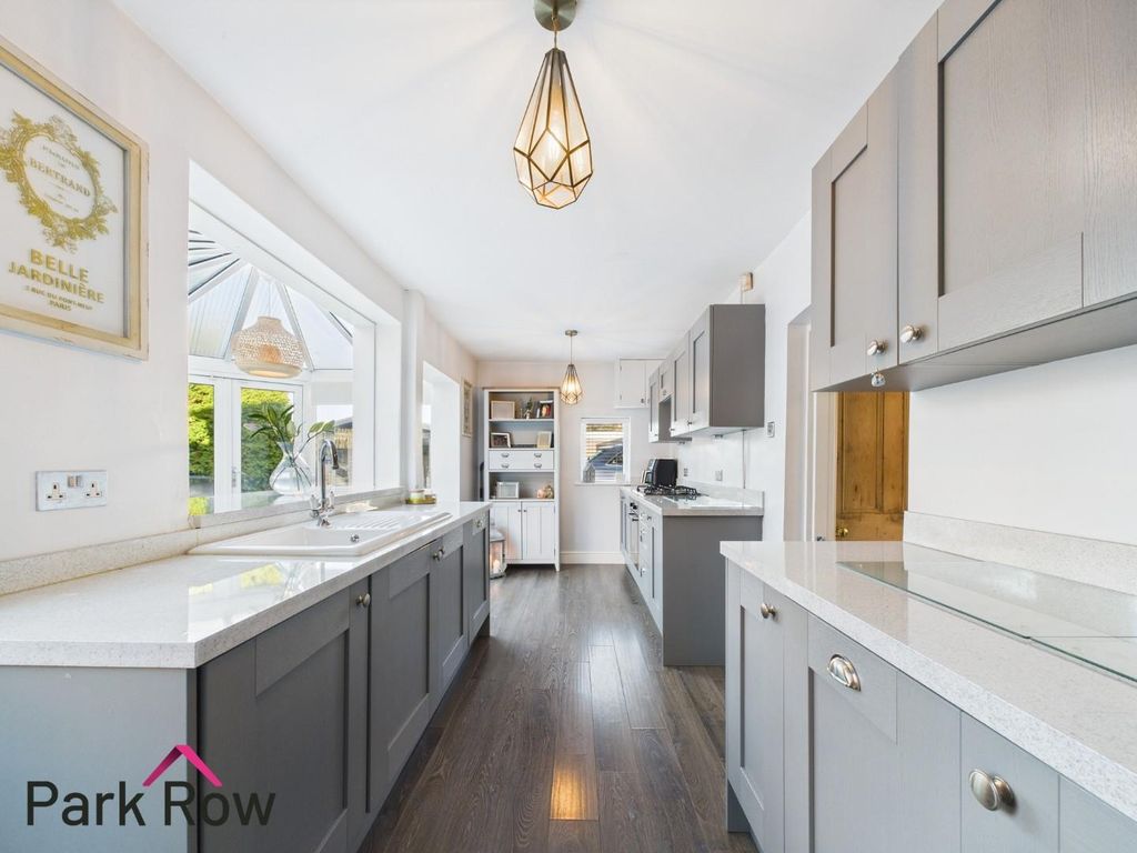 Property photo 2 of 32 Kitchen