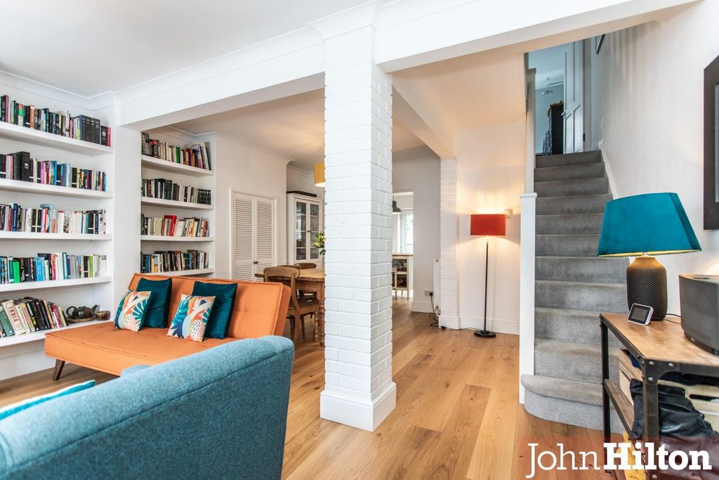 Property photo 3 of 21 Picton Street Interiors-2.Jpg