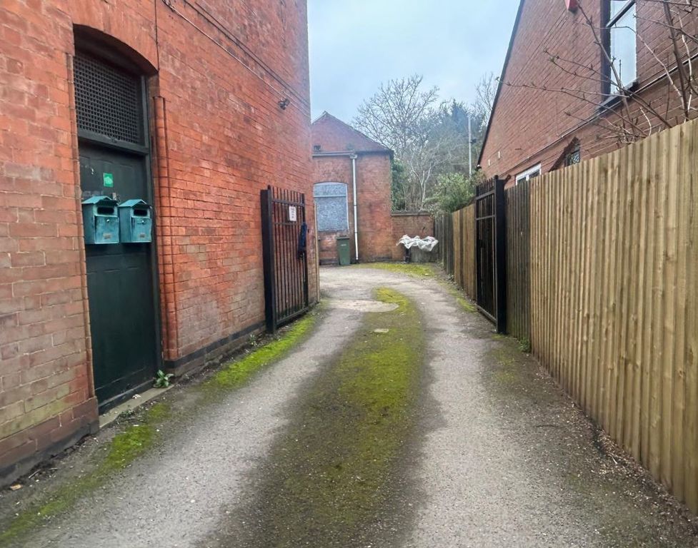 Property photo 2 of 15