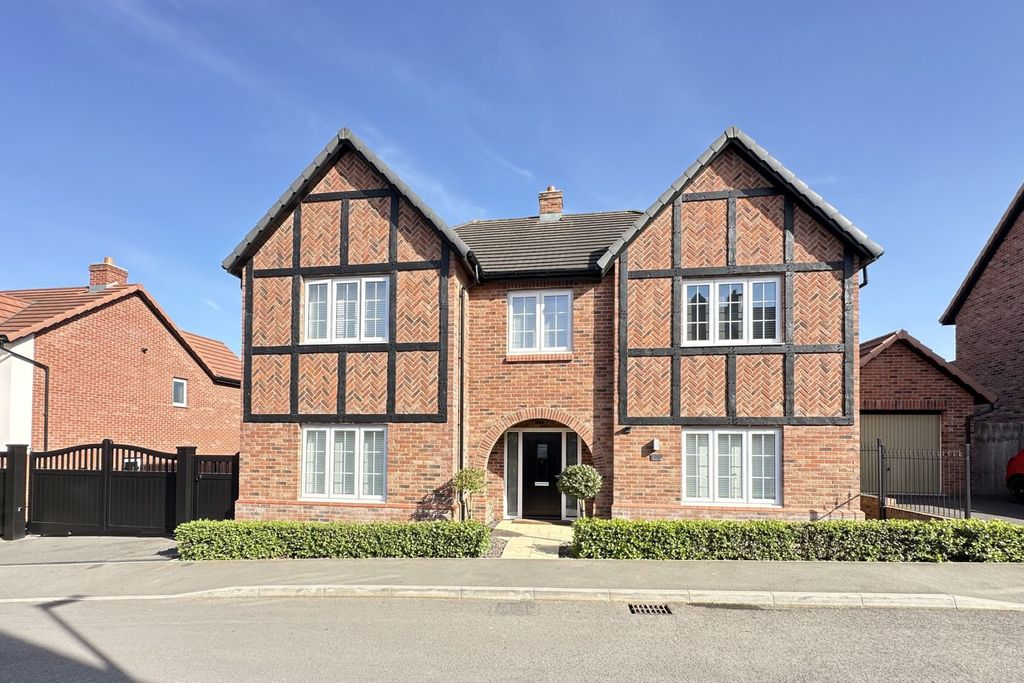 Property photo 2 of 64