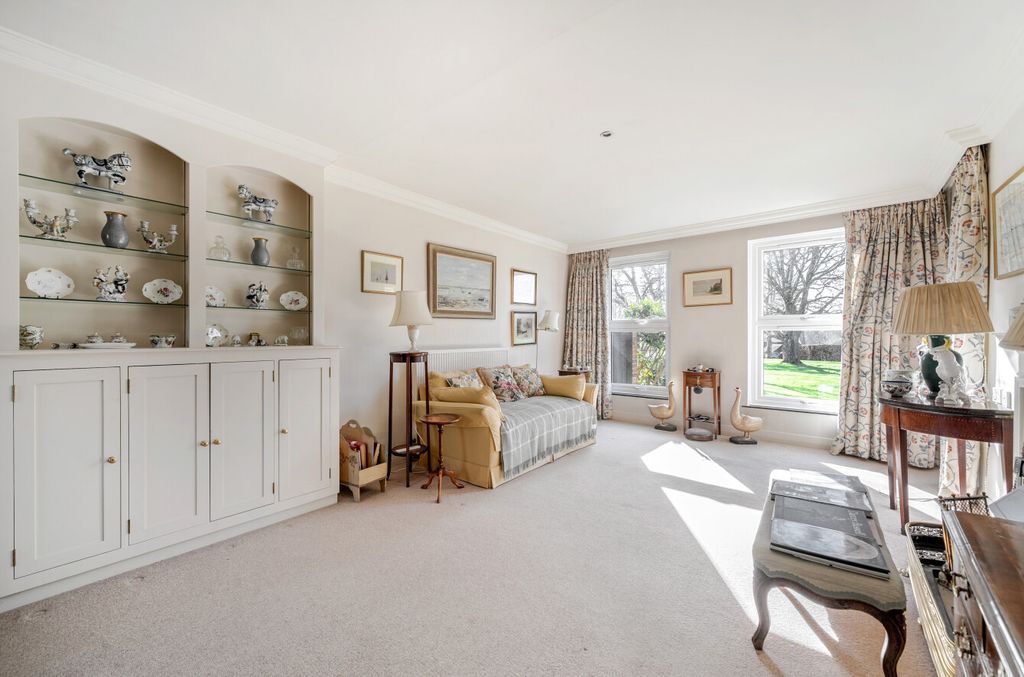 Property photo 3 of 15 1422108-8-69A5A3B...