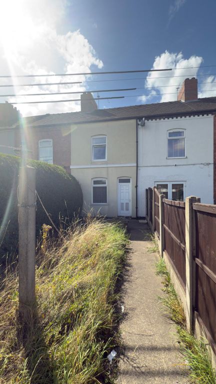 Property photo 2 of 25 Front Yard