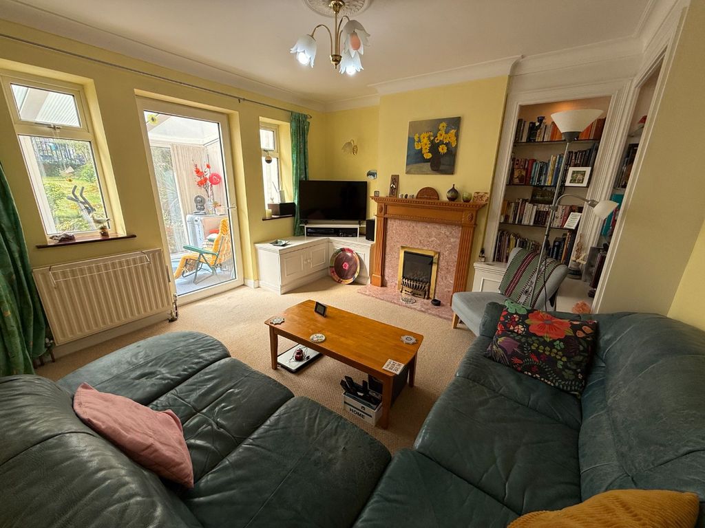 Property photo 3 of 19 5019802