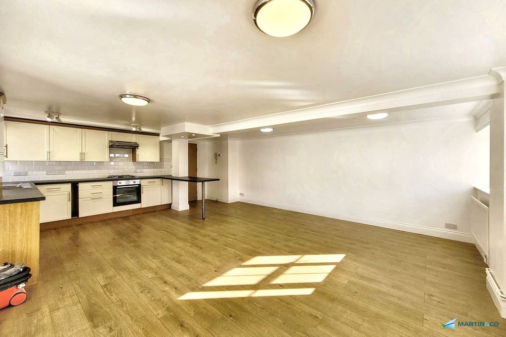 Property photo 3 of 8 Lkd