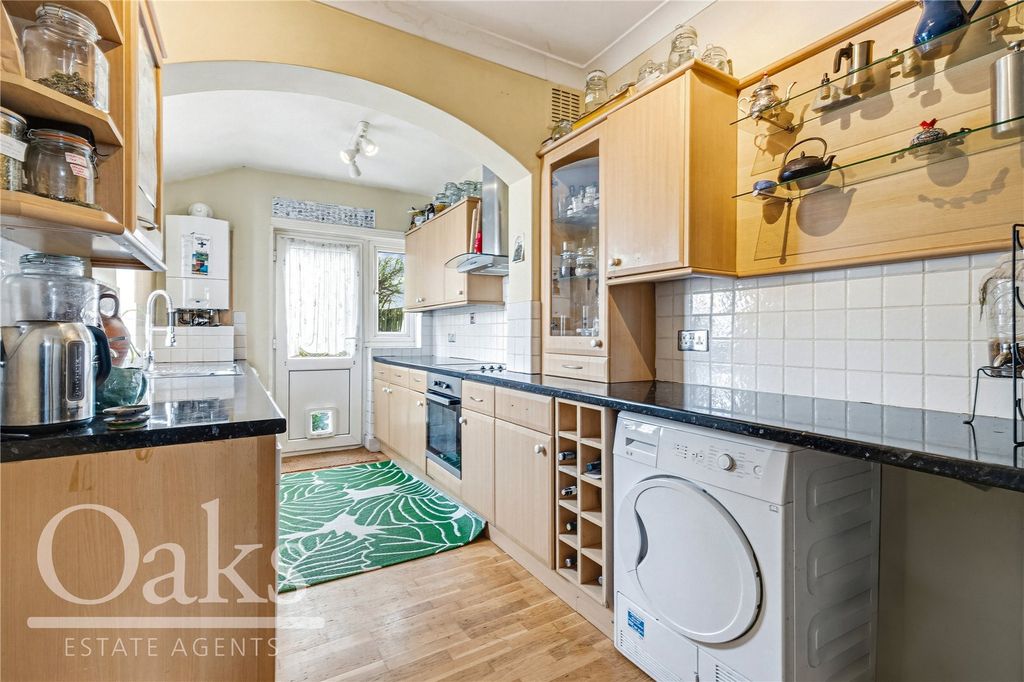 Property photo 3 of 12 Picture No. 04