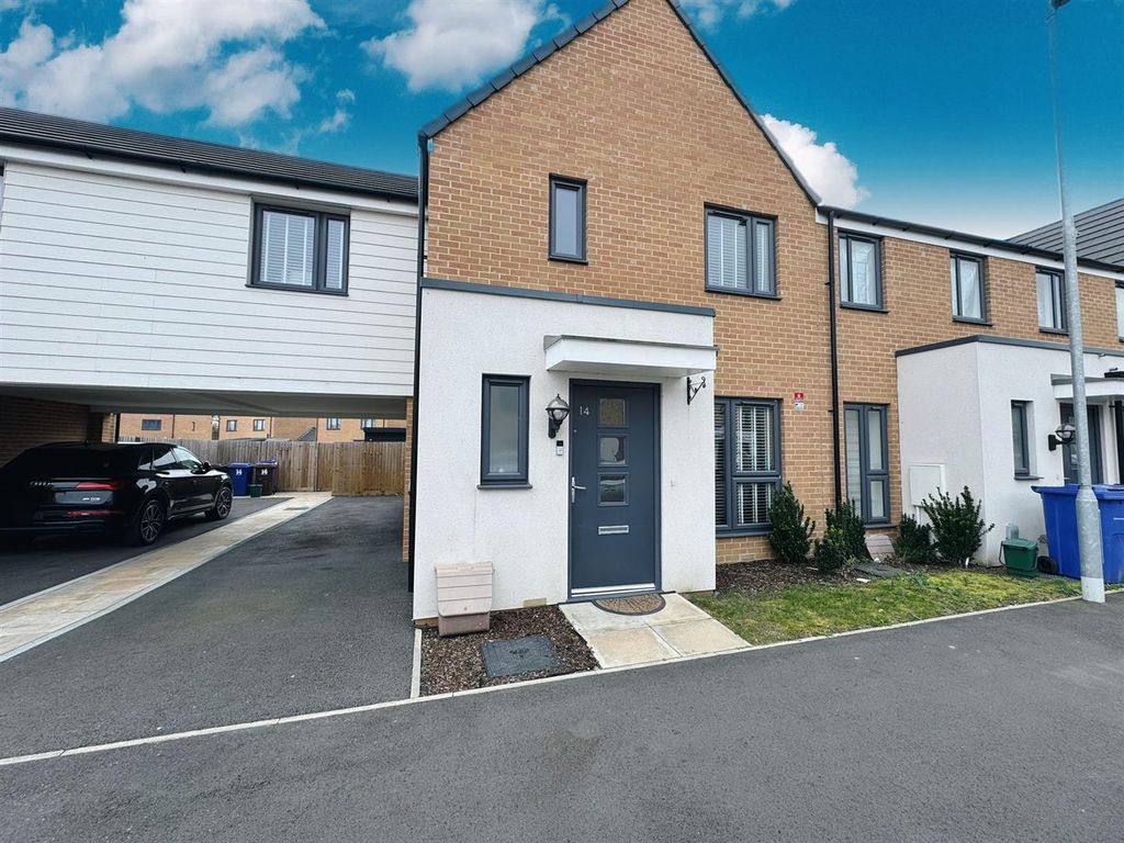 Property photo 1 of 52