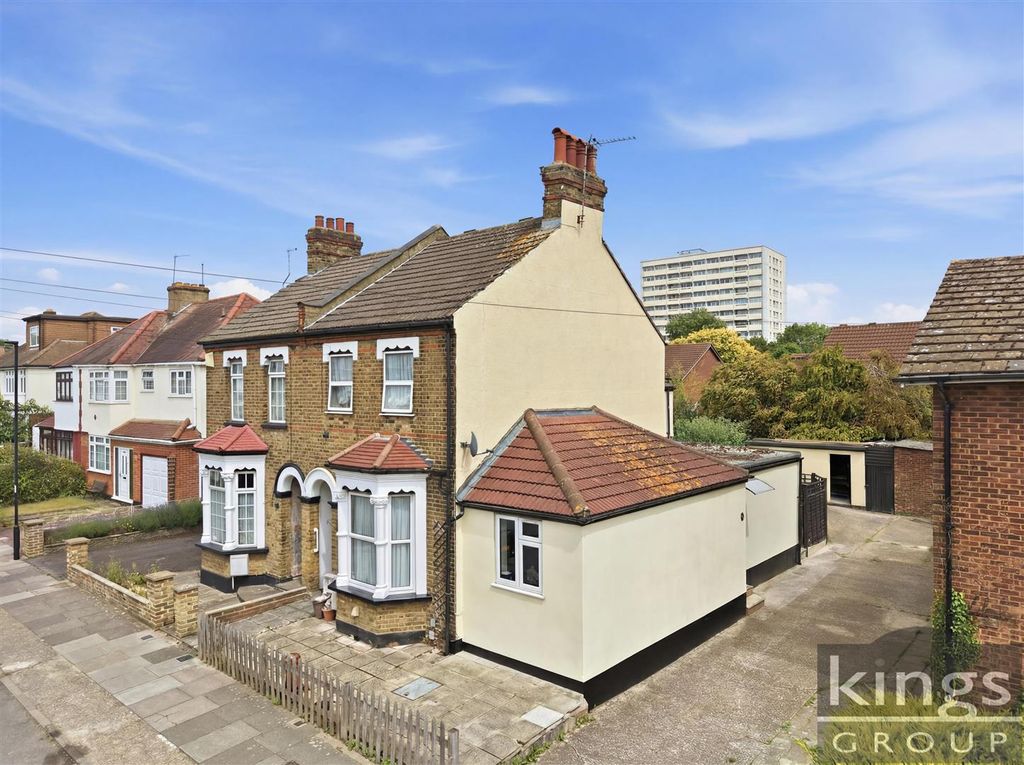 Property photo 1 of 15