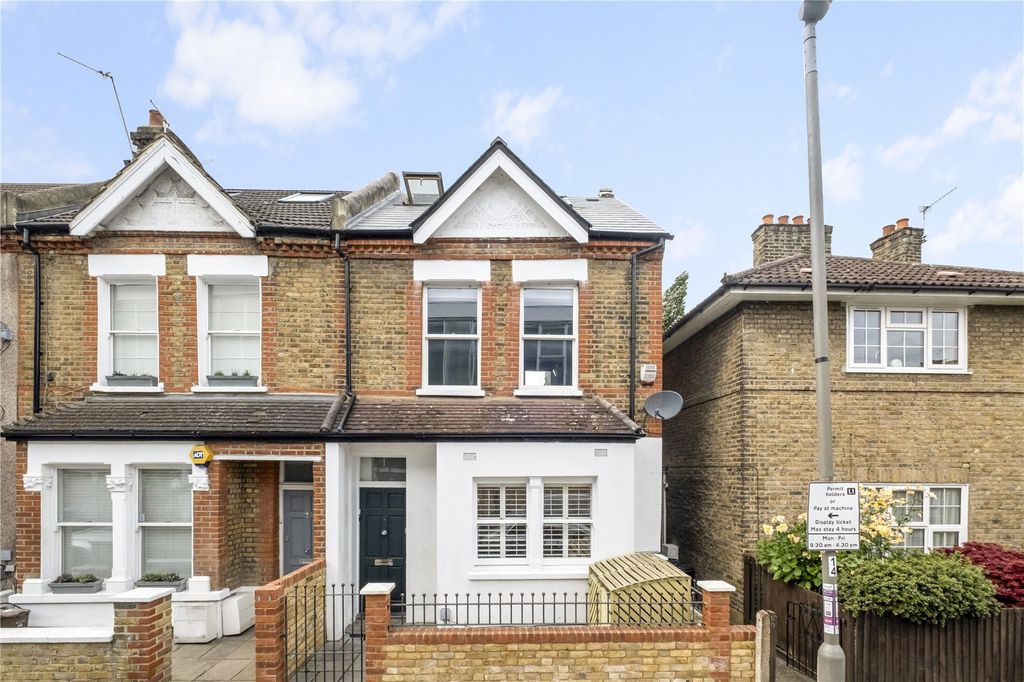 Property photo 1 of 15 External