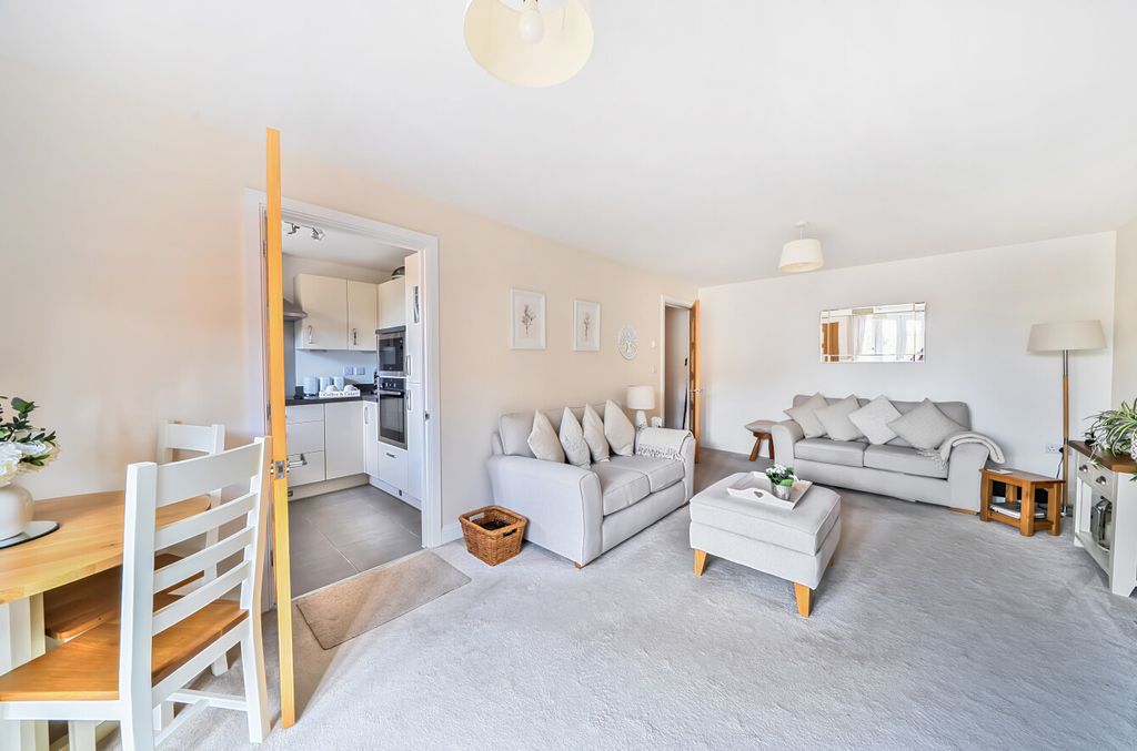 Property photo 2 of 26 1-6A86E61740952-1...