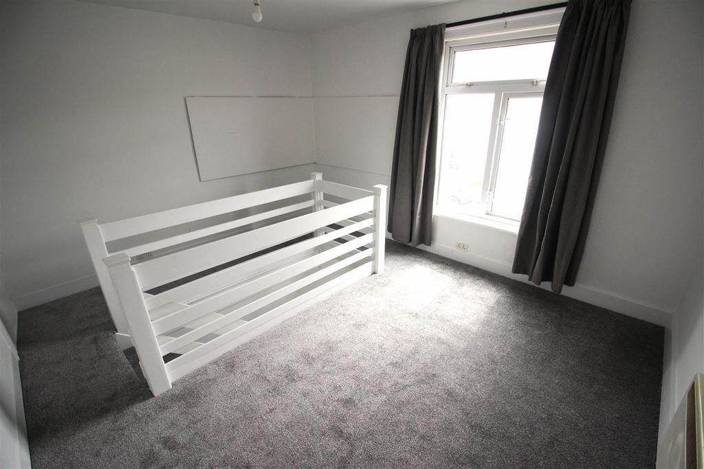 Property photo 3 of 5 Img_2177.Jpg