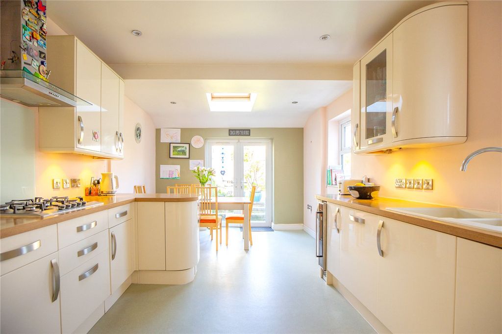 Property photo 3 of 19 Picture No. 46