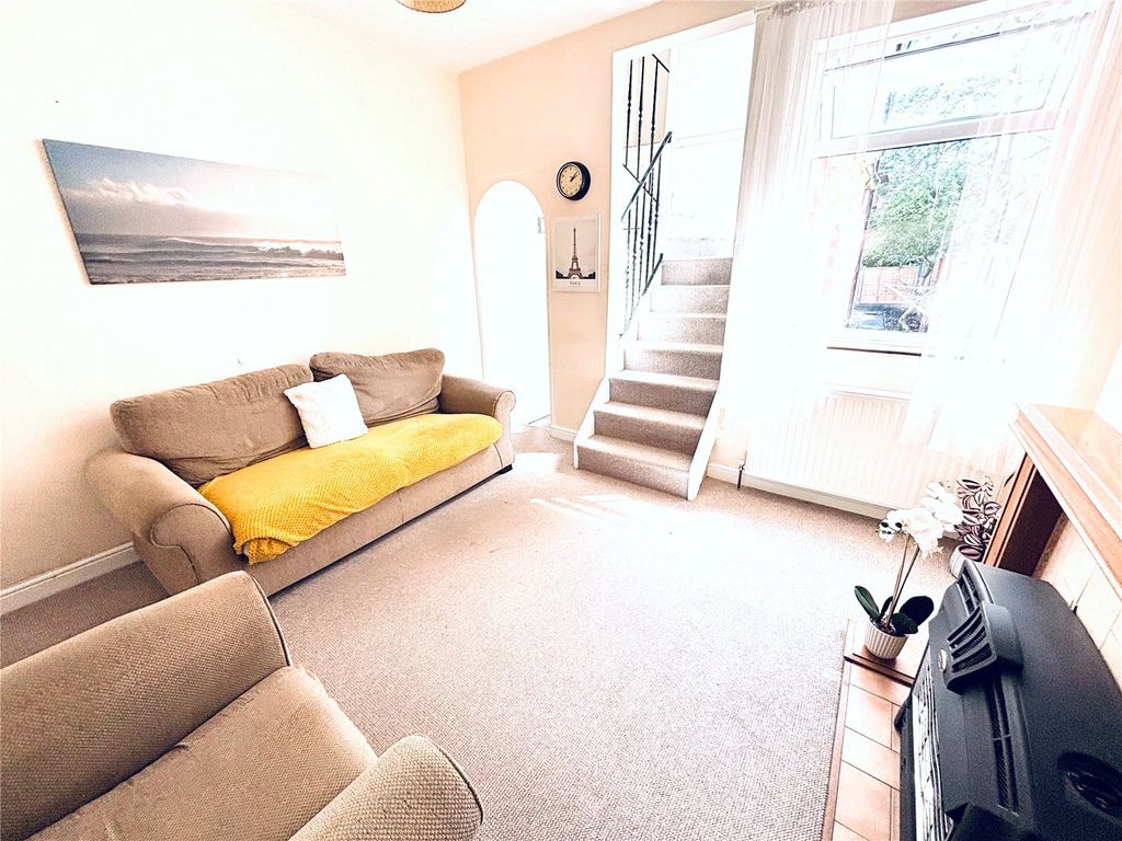 Property photo 2 of 15 Picture No. 18