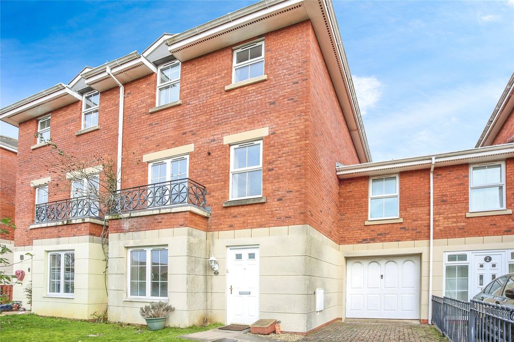 Property photo 2 of 26 Picture No. 24