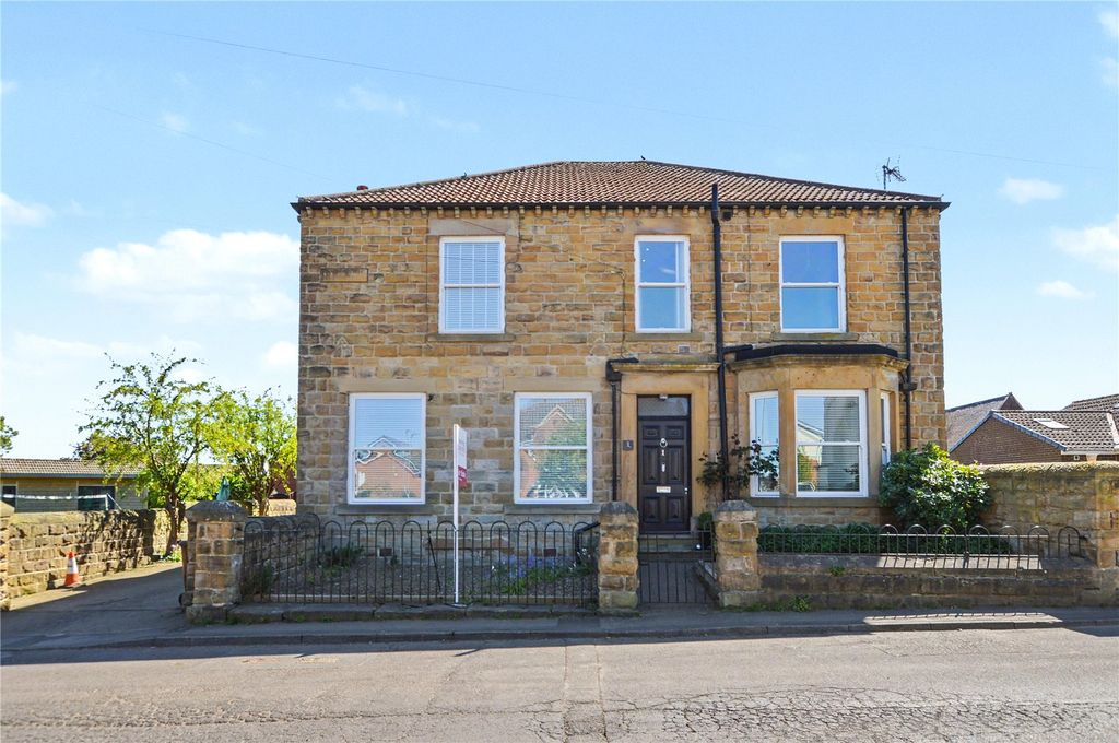 Property photo 2 of 33 Picture No. 46